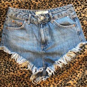Topshop Moto Kiri Frayed Hem Jean Shorts